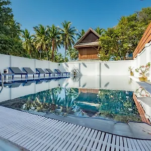4* Hotel Center
