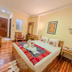3* Hotel Luang Phasouk